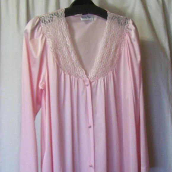 Vanity Fair Classic Waltz Robe. Peach Pink NWOT Size Small - Picture 1 of 4